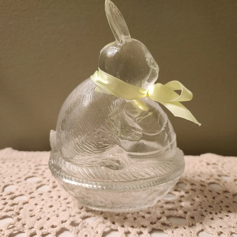 Pressed Glass Bunny On A Nest Easter Candy Dish / Trinket Dish